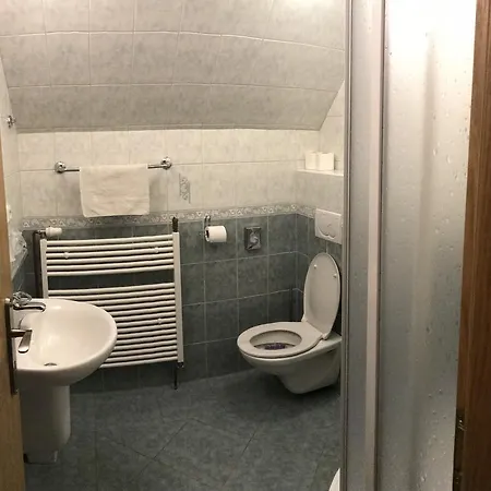 Πανσιόν Pod Zvonem 3*